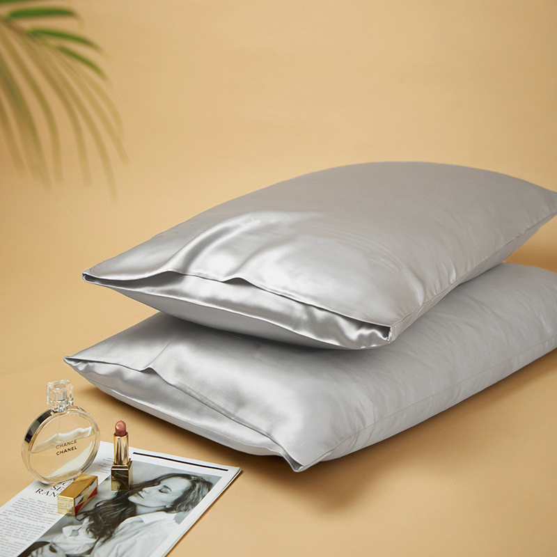 Satin Pillowcase Silk - 1 Pasang Sarung Bantal Ibu Rumah