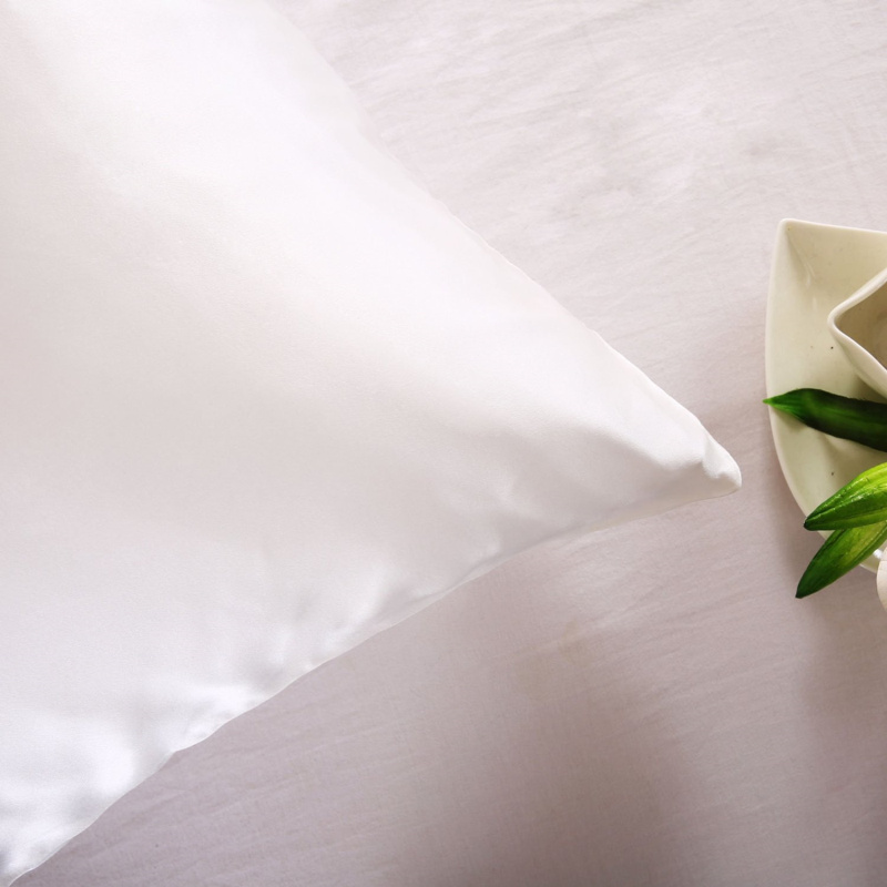Sarung Bantal Ritsleting Sarun - Satin Pillowcase Silk ulasan dan harga